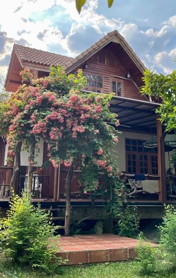 ใช่ ขายที่ดินพร้อมบ้านปลูกสร้างไม้สักทั้งหลังครับ รูปที่ 4