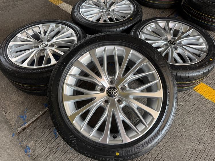 Toyota Camry ขอบ 18 นิ้ว Top 🔥