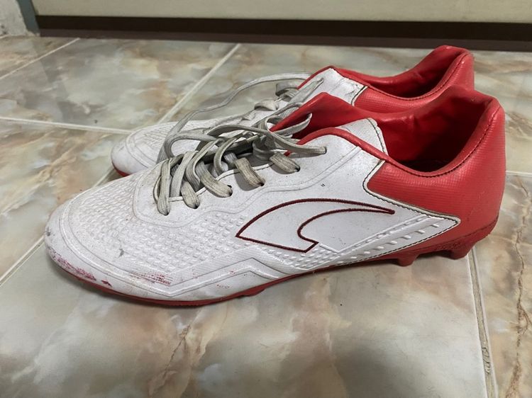 รองเท้าสตั๊ด Grand sport รูปที่ 3