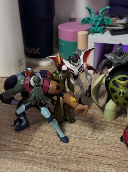 BEN 10 model รูปที่ 4