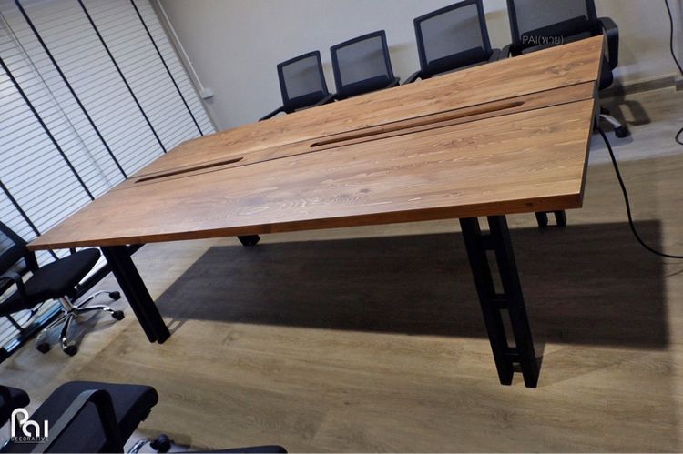 อื่นๆ โต๊ะประชุม โต๊ะทำงานแบบ Co-Working ไม้จริง สไตล์โมเดิร์น 