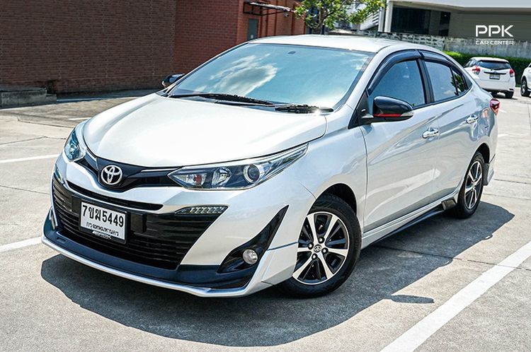 รถ Toyota Yaris ATIV 1.2 S Plus สี เทา