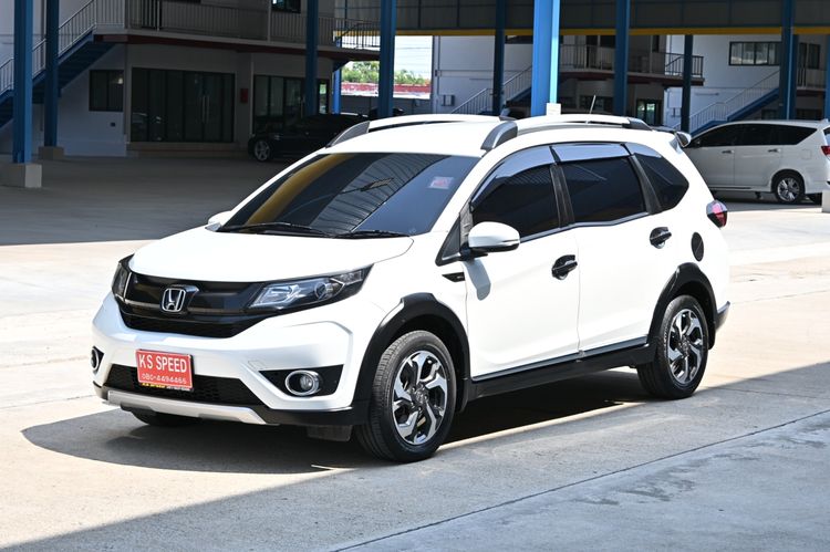รถ Honda BR-V 1.5 SV สี ขาว