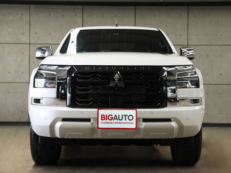 Mitsubishi Triton 2025 2.4 Plus Ultra Pickup ดีเซล ไม่ติดแก๊ส เกียร์ธรรมดา ขาว รูปที่ 4