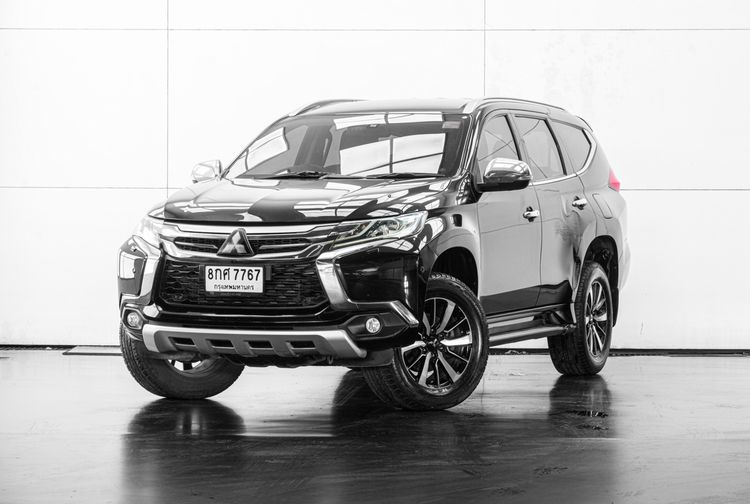 รถ Mitsubishi Pajero Sport 2.4 GT Premium 2WD สี ดำ