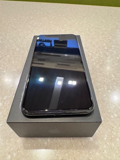 256 GB iPhone 11 Pro Max 256GB พร้อมกระจกกันรอย
