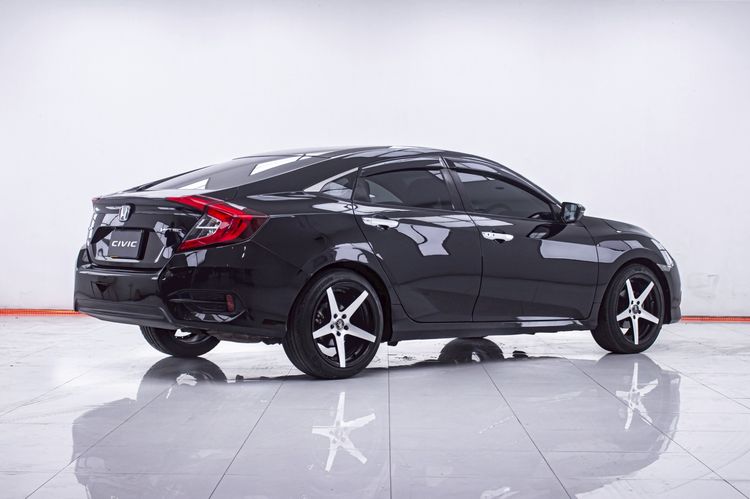 Honda Civic 2016 1.8 EL i-VTEC Sedan เบนซิน ไม่ติดแก๊ส เกียร์อัตโนมัติ ดำ รูปที่ 4