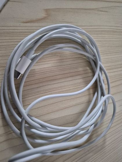 สายชาจได้ทั้งไอโฟนไอแพด ลดจาก 790 พร้อมเต้าหัวชาจ