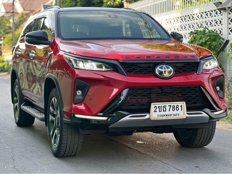 Toyota Fortuner 2021 2.8 V Utility-car ดีเซล ไม่ติดแก๊ส เกียร์อัตโนมัติ แดง