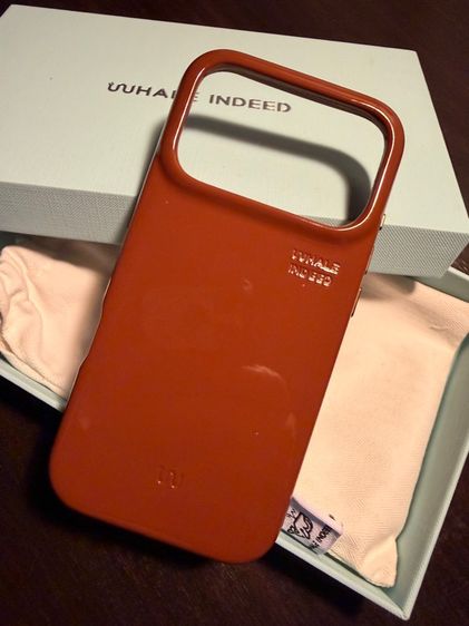 Hagen case with magnetic-Whale indeed iPhone 17pro series (มือสอง)