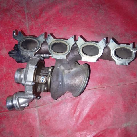 ชุดเทอร์โบชาร์จเจอร์พร้อมท่อร่วมไอเสียสำหรับรถยนต์ BMW