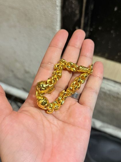สร้อยข้อมือสีทอง รูปที่ 2