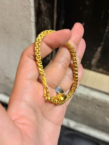สร้อยข้อมือสีทอง รูปที่ 5