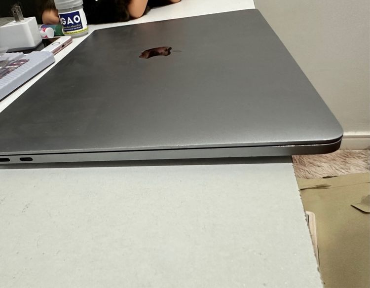 MacBook Pro 13-inch (2019) จอเสีย รูปที่ 3