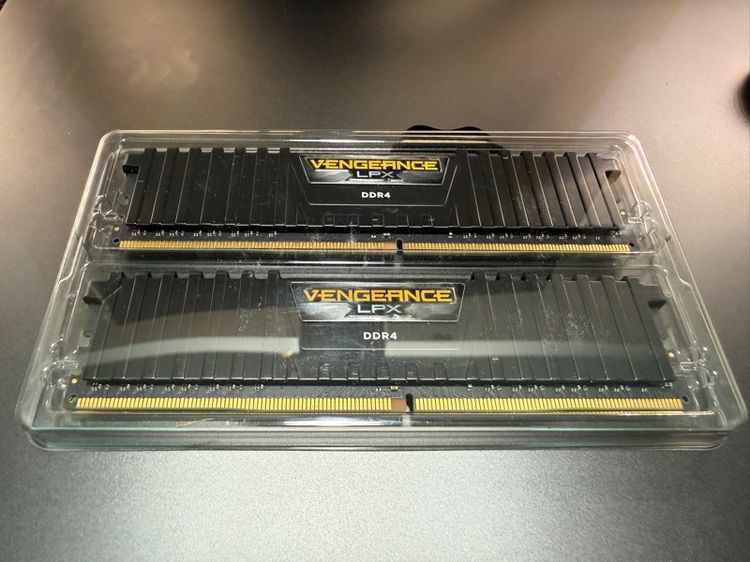 CORSAIR RAM DDR4 (3200) 16GB  (8GB x2) รูปที่ 3