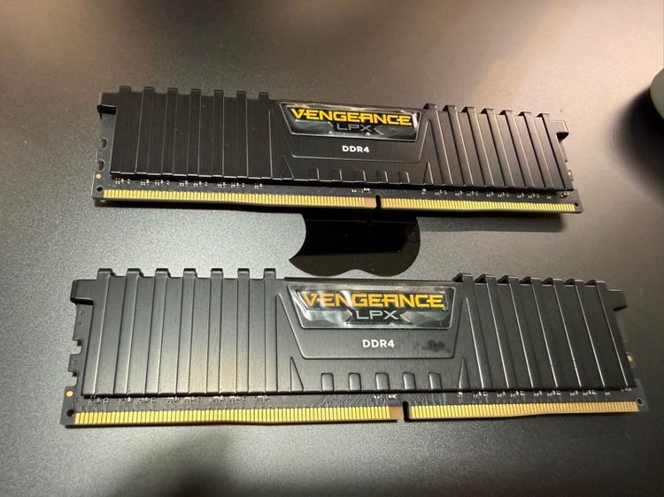 CORSAIR RAM DDR4 (3200) 16GB  (8GB x2) รูปที่ 2