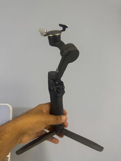 ขาตั้งกล้องแบบขาเดียว DJI Osmo Mobile 6