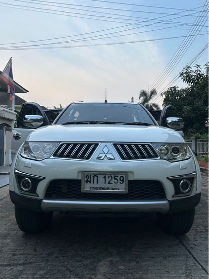 รถ Mitsubishi Pajero 2.5 VG Turbo สี ขาว