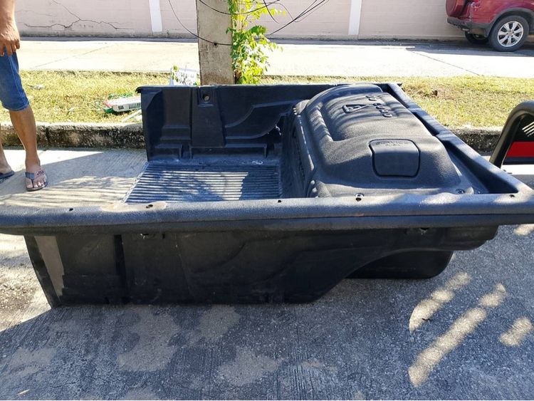 กระบะไลน์เนอร์ไททันสี่ประตู รูปที่ 2