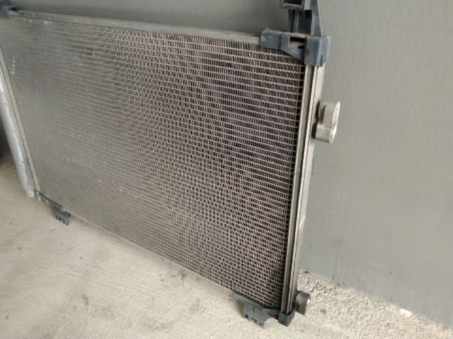 แผงแอร์ vios gen2