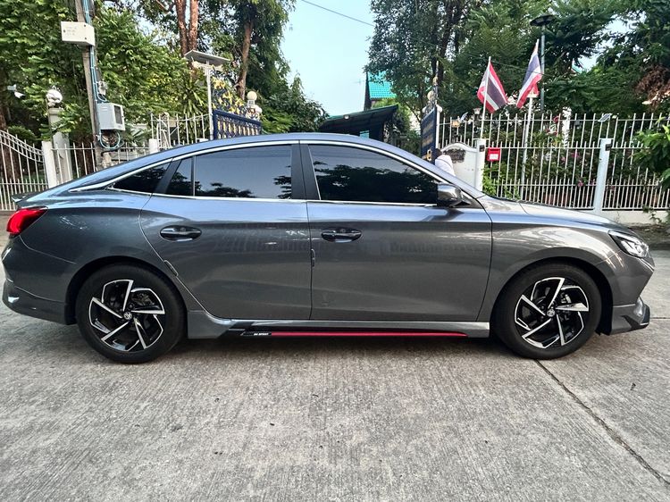 MG MG5 2022 1.5 X Sedan เบนซิน เกียร์อัตโนมัติ เทา รูปที่ 3
