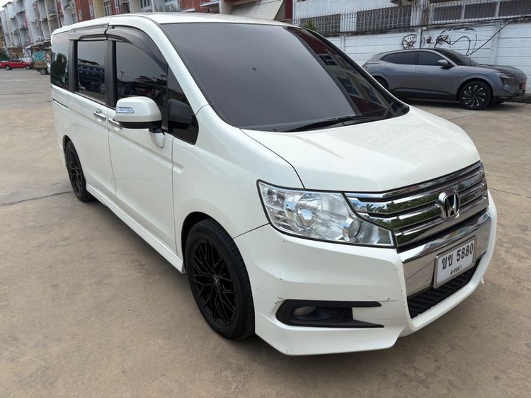 รถ Honda Stepwagon 2.0 Spada EL สี ขาว