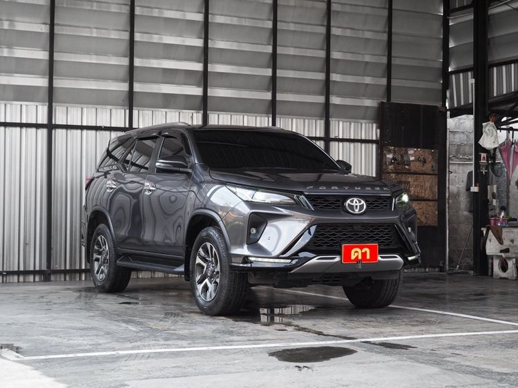Toyota Fortuner 2023 2.4 Leader G Utility-car ดีเซล ไม่ติดแก๊ส เกียร์อัตโนมัติ เทา รูปที่ 3