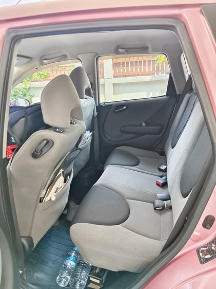 Honda Jazz 2005 1.5 E i-DSi Sedan เบนซิน ไม่ติดแก๊ส เกียร์อัตโนมัติ ชมพู รูปที่ 3