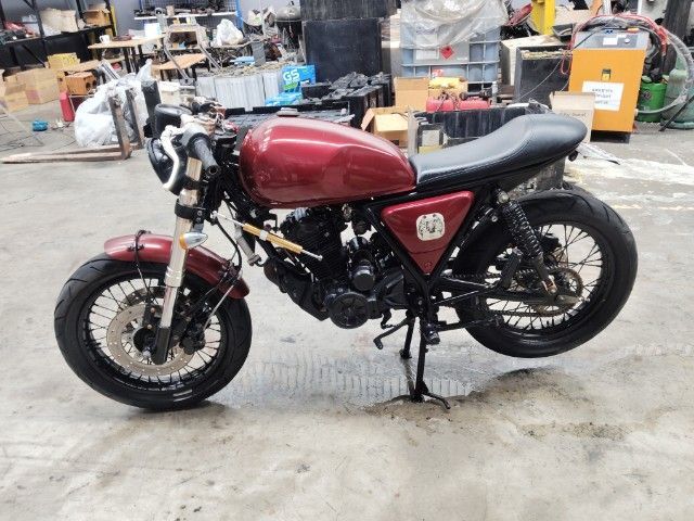 ขายมอเตอร์ไซค์ GPX legend 200 ราคา16500บ. เอกสารครบพร้อมโอน โทร 061-194-5257 รูปที่ 3