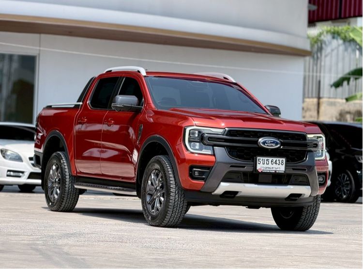 รถ Ford Ranger 2.0 Bi-Turbo 4WD Wildtrak สี ส้ม