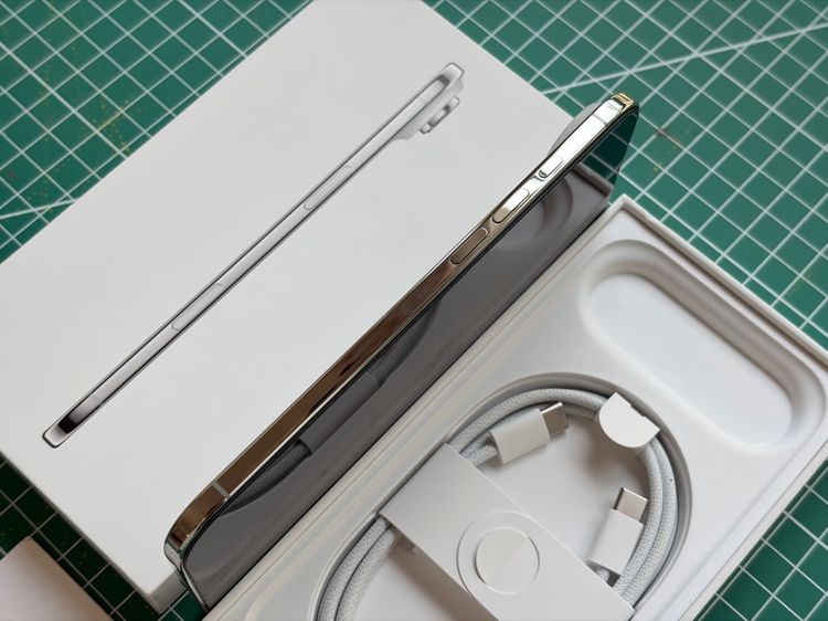 iPhone Air 256GB สีขาว อายุเดือนเดียว รูปที่ 9