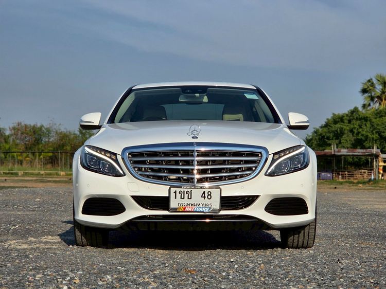 Mercedes-Benz C-Class 2016 C300 Sedan ไฮบริด ไม่ติดแก๊ส เกียร์อัตโนมัติ ขาว รูปที่ 2