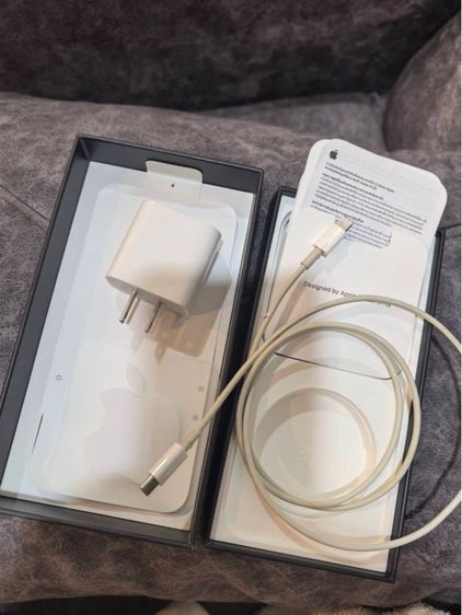 iPhone 12 Pro Max สีน้ำเงินแปซิฟิก (Pacific Blue)  รูปที่ 10