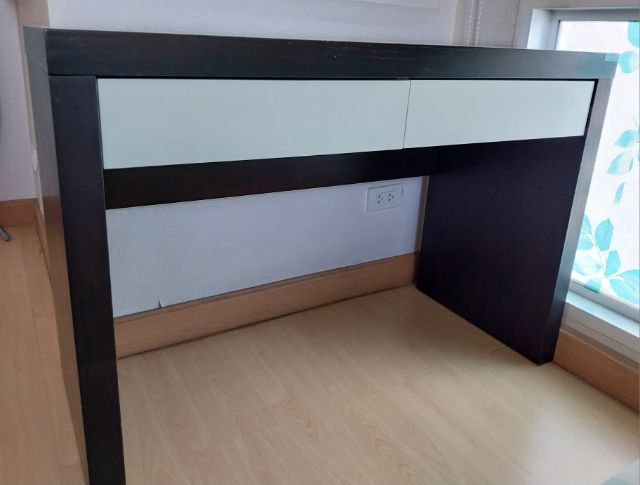 น้ำตาล โต๊ะทำงาน 2 ลิ้นชัก