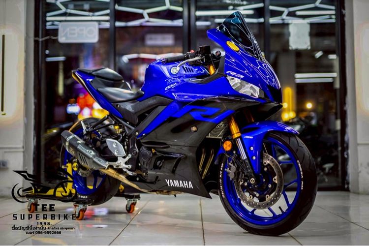 YZF YAMAHA R3 2019