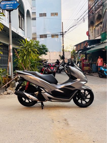 ขายรถมอเตอร์ไซค์pcx150 รูปที่ 3