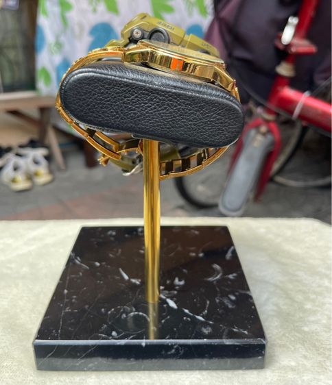 ที่วางโชว์(จัดเก็บ)นาฬิกา ที่วางหนังแท้ ฐานหินอ่อนสีดำ Black Marble Base Watch Stand รูปที่ 9