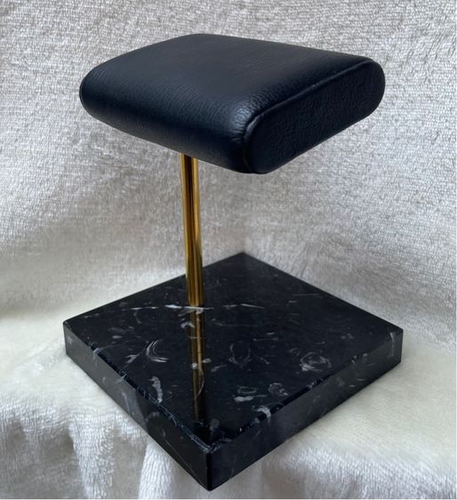 ที่วางโชว์(จัดเก็บ)นาฬิกา ที่วางหนังแท้ ฐานหินอ่อนสีดำ Black Marble Base Watch Stand รูปที่ 3