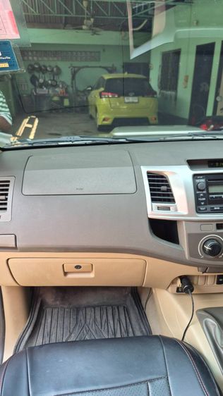 Toyota Hilux Vigo Champ 2012 รุ่นย่อยอื่นๆ Pickup ดีเซล ไม่ติดแก๊ส เกียร์ธรรมดา เทา รูปที่ 4