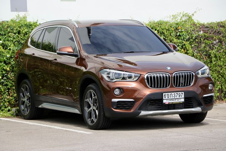 BMW X1 2018 1.5 sDrive18i xLine Utility-car เบนซิน ไม่ติดแก๊ส เกียร์อัตโนมัติ น้ำตาล รูปที่ 3