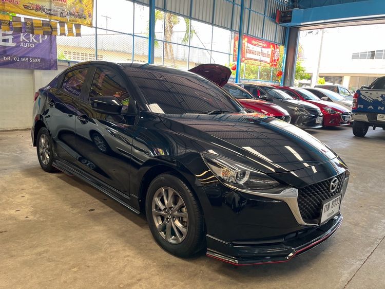 Mazda Mazda 2 2021 1.3 Skyactiv-G C Sedan Sedan เบนซิน ไม่ติดแก๊ส เกียร์อัตโนมัติ ดำ รูปที่ 3