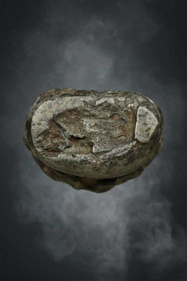 พระปิดตา  หลวงพ่อทับ วัดทอง เนื้อสัมฤทธิ์เงินค่ะ
 รูปที่ 4