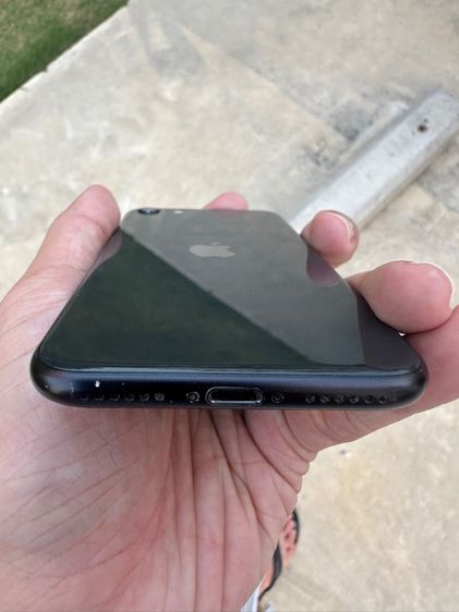 iPhone SE2 รูปที่ 3
