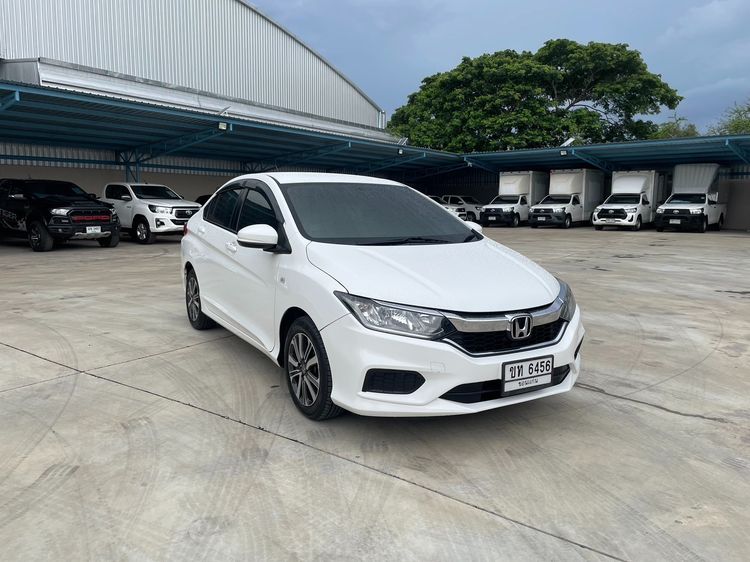Honda City 2017 1.5 V i-VTEC Sedan เบนซิน ไม่ติดแก๊ส เกียร์อัตโนมัติ ขาว รูปที่ 3