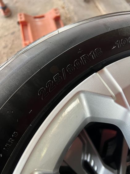 ล้อIsuzu ขอบ18 ถอดป้ายแดง พร้อมยางมือ2 225-60-18 ปี24 รูปที่ 8