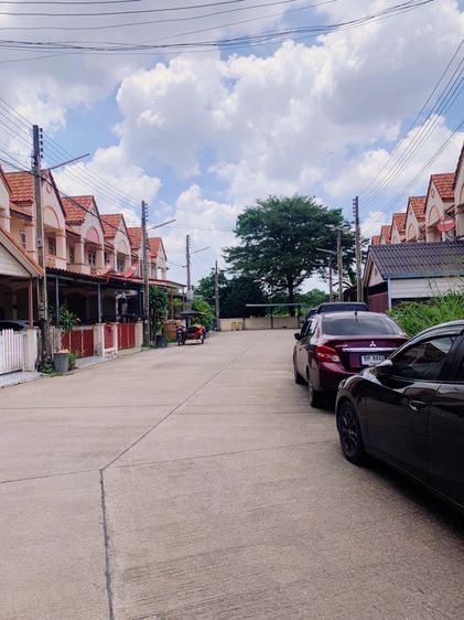 อื่นๆ มีบางส่วน 2010 ทาวน์เฮ้า2ชั้นสวย ทำเลทอง ใกล้ Central Passion ระยอง น้ำไม่ท่วม รูปที่ 3