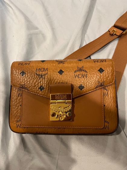 หญิง น้ำตาล กะเป๋าmcm