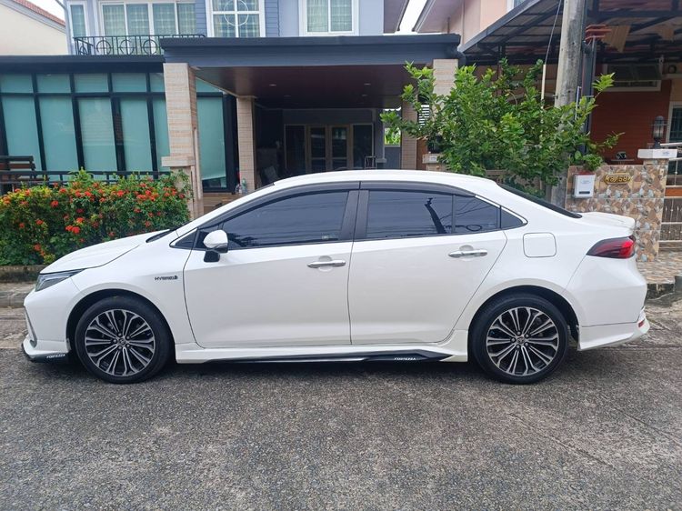 Toyota Altis 2019 1.8 Hybrid High Sedan ไฮบริด เกียร์อัตโนมัติ ขาว รูปที่ 4