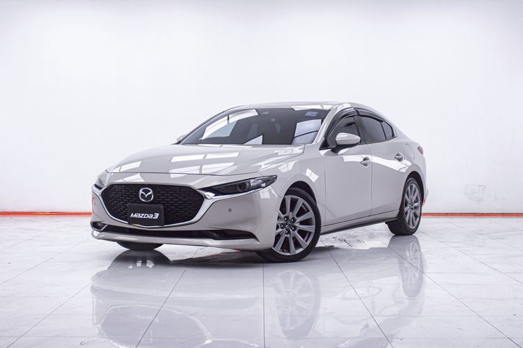 รถ Mazda Mazda3 2.0 SP สี น้ำตาล