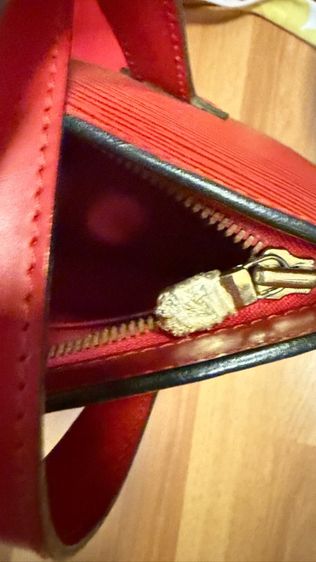 กระเป๋า Louis Vuitton แท้ มือสอง รูปที่ 8